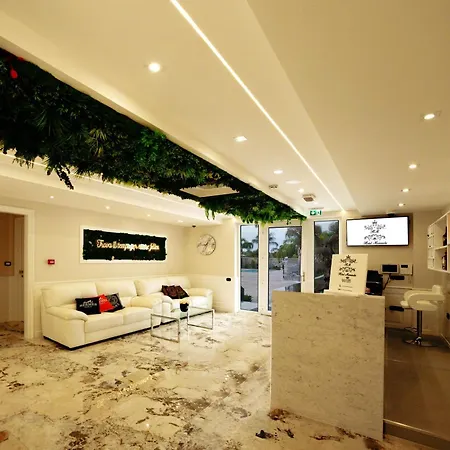 Ξενοδοχείο Manuela Varcaturo