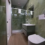 Manuela Hotel