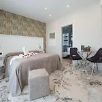 Hotel Manuela Varcaturo
