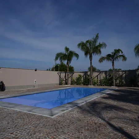 Manuela Hotel Varcaturo