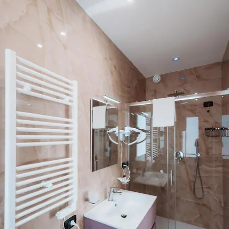 Hotel Manuela 3*
